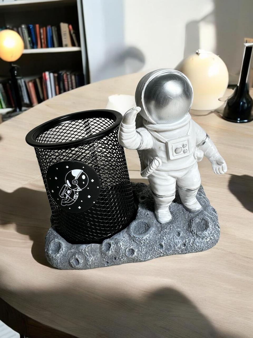Astronaut Pen Stand | Table Top or Desk Organizer | Office and Home