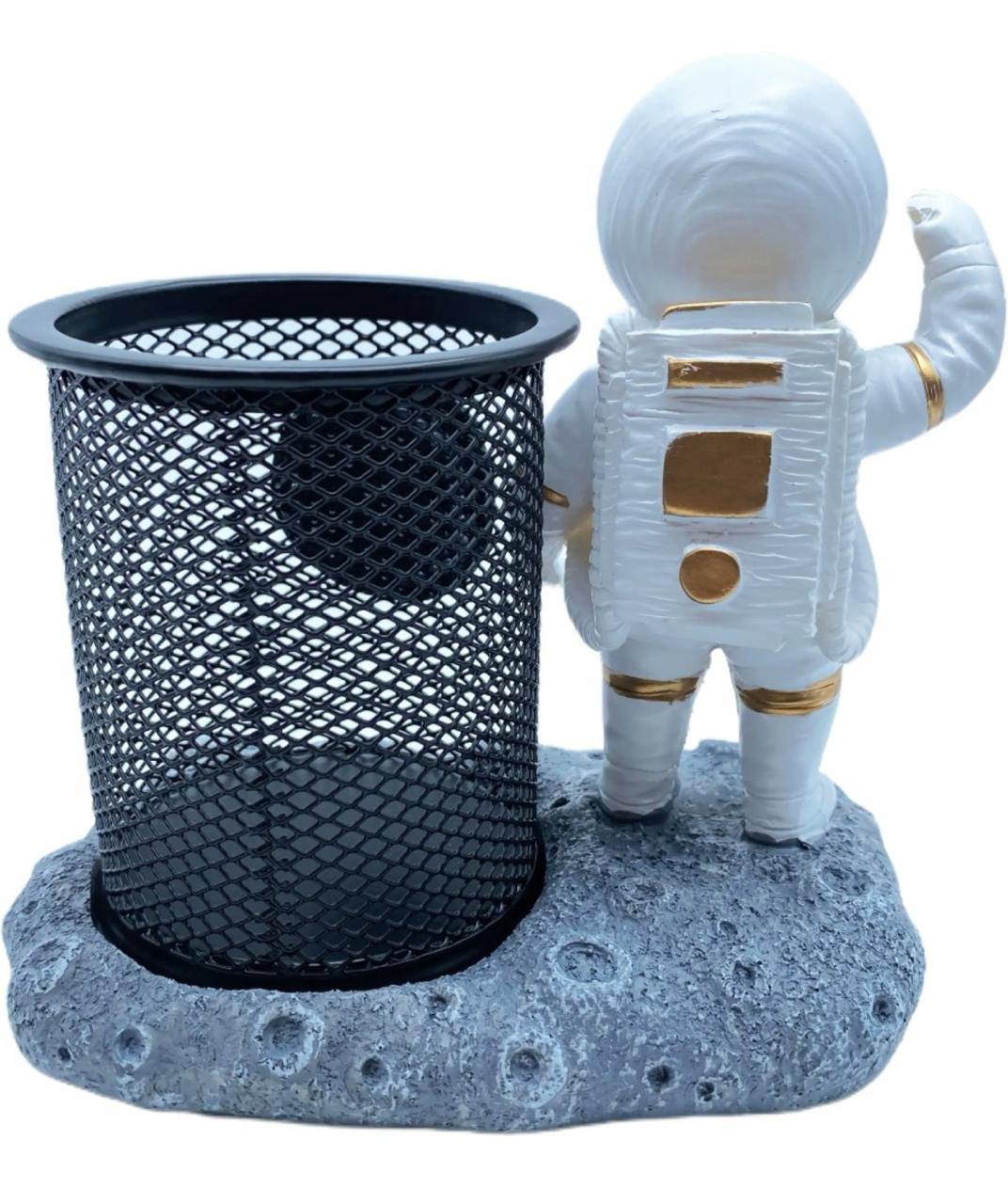 Astronaut Pen Stand | Table Top or Desk Organizer | Office and Home